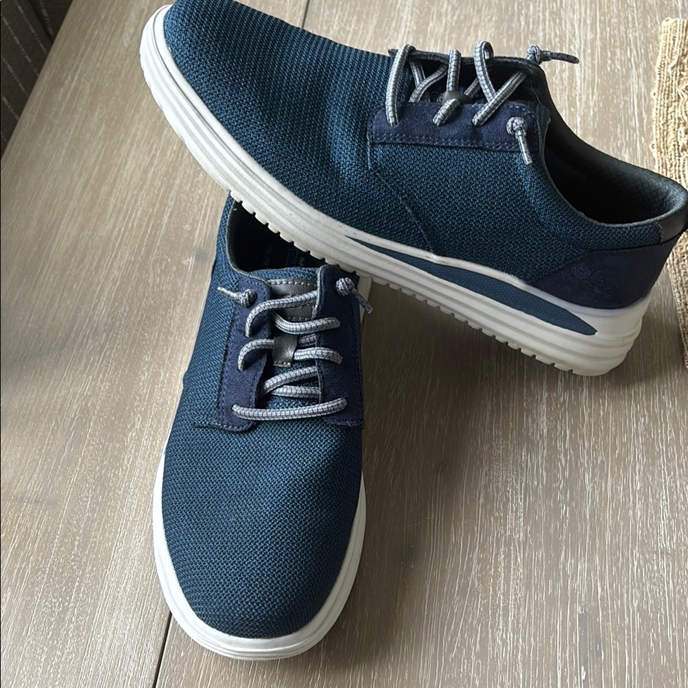 Skechers Blue and White Air-Cooled Memory Foam Sneakers Classic Lace-Up Design